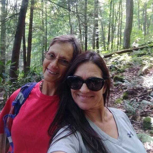 Meet your Posher, Sharon - Picture 1 of 1